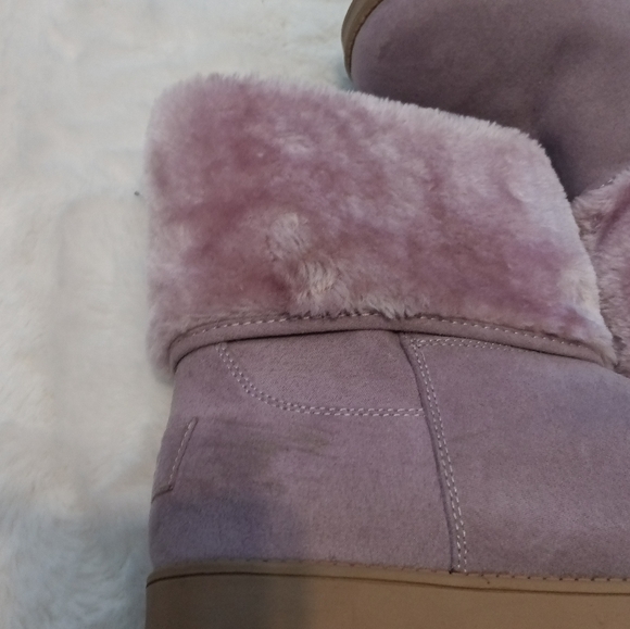 Guess Boots - Picture 9 of 13